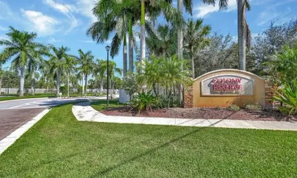 5831 Monterra Club Drive, Lake Worth, FL 33463