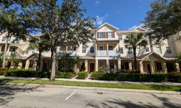 265 Indian Creek Parkway 105, Jupiter, FL 33458
