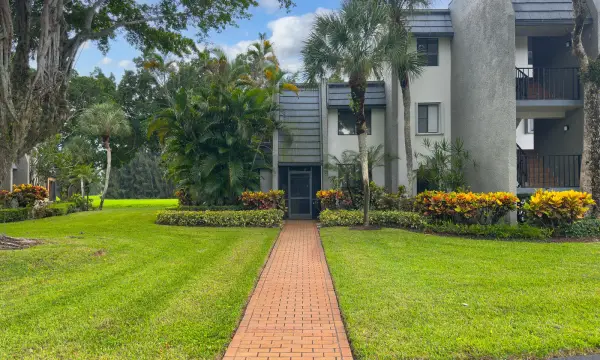 4803 Esedra Court, Lake Worth, FL 33467