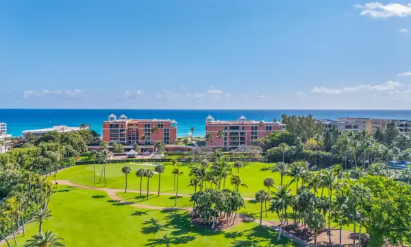 2 N Breakers Row N Ph4, Palm Beach, FL 33480