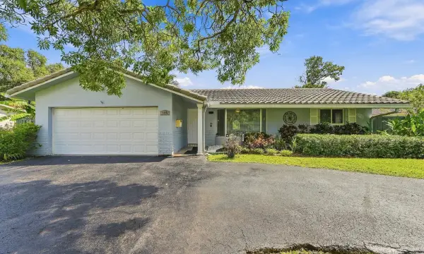 3801 NW 104th Avenue, Coral Springs, FL 33065