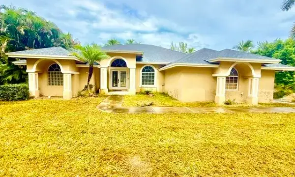12377 77th Place N, The Acreage, FL 33412