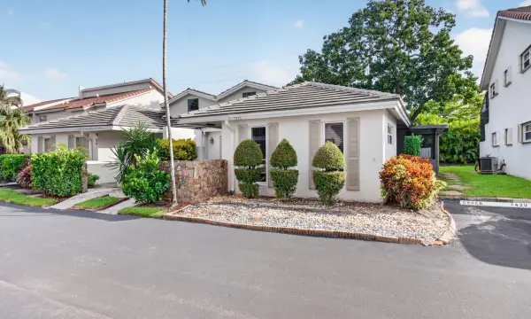 7420 Champagne Place, Boca Raton, FL 33433