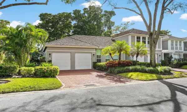 5798 NW 39th Avenue, Boca Raton, FL 33496