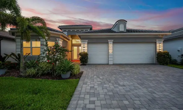 9858 Pecorino Isle, Boynton Beach, FL 33473