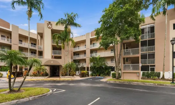 7550 Trent Drive 213, Tamarac, FL 33321