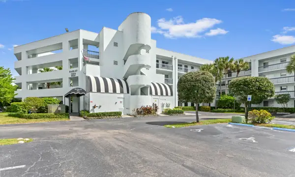6698 10th Avenue N 323, Lake Worth, FL 33467
