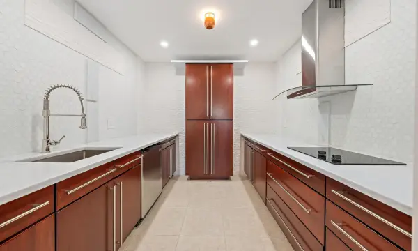 1516 S Lakeside Drive 106, Lake Worth Beach, FL 33460