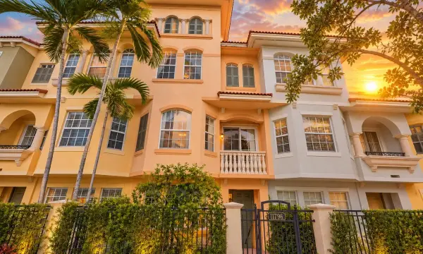 11796 Valencia Gardens Avenue, Palm Beach Gardens, FL 33410