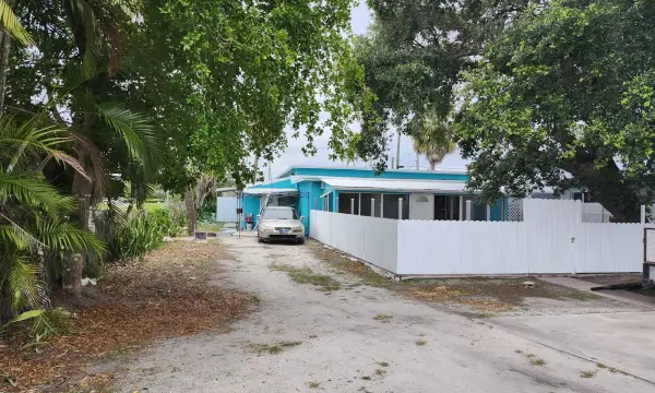 119 S Price Street S, Lake Worth, FL 33461