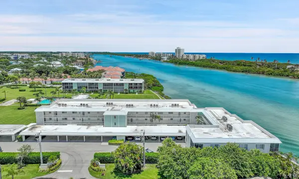 100 Waterway Road E306, Tequesta, FL 33469