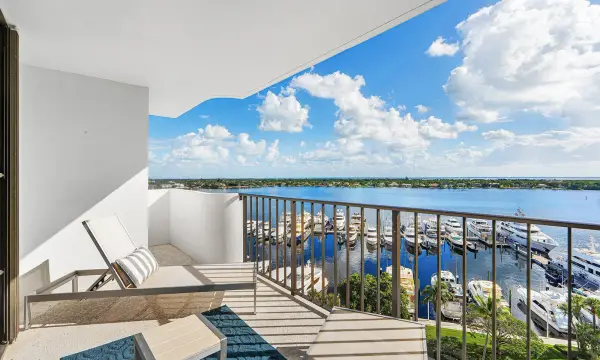 1200 Marine Way 902, North Palm Beach, FL 33408