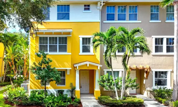 840 Marina Del Ray Lane 1, West Palm Beach, FL 33401