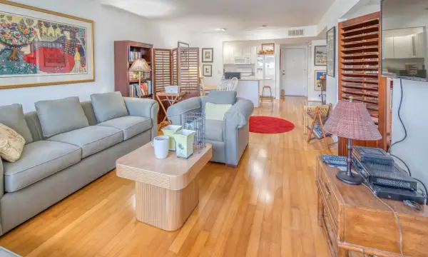 1516 S Lakeside Drive 310, Lake Worth Beach, FL 33460