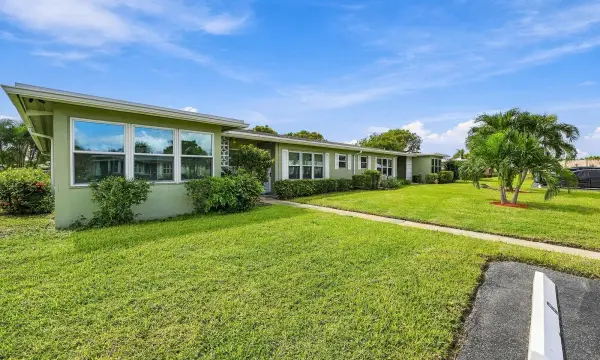 260 N High Point Boulevard A, Boynton Beach, FL 33435