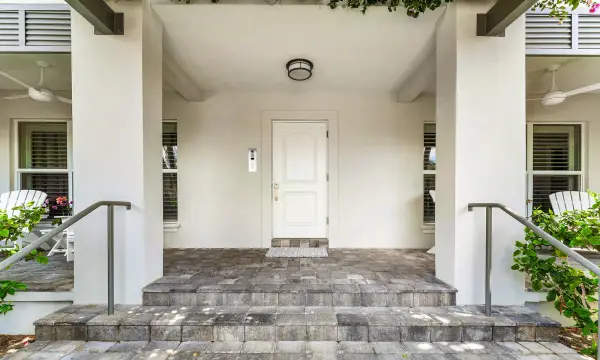 1025 Casuarina Road 4, Delray Beach, FL 33483