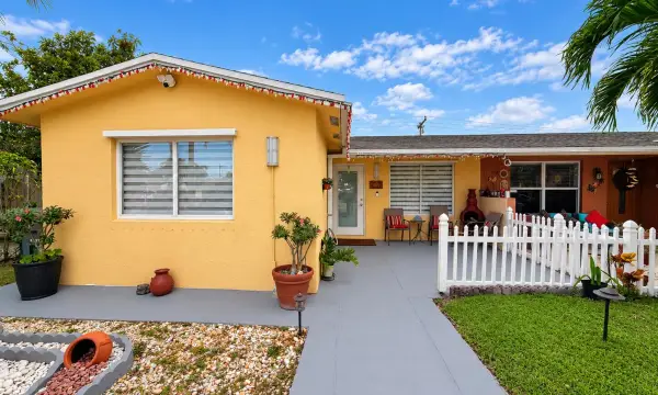 22187 SW 62nd Court, Boca Raton, FL 33428
