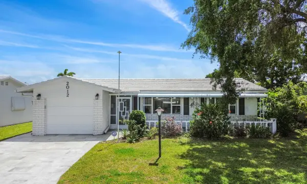 2012 SW 17th Avenue, Boynton Beach, FL 33426