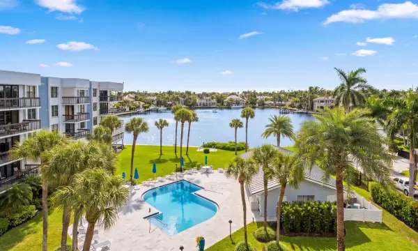 611 SE 7th Street Ph-5, Delray Beach, FL 33483