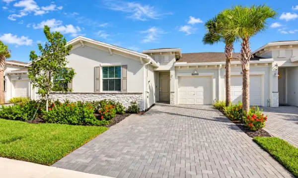 5665 Divine Drive, Delray Beach, FL 33484