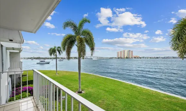 1025 Sugar Sands Boulevard Unit 261, Riviera Beach, FL 33404