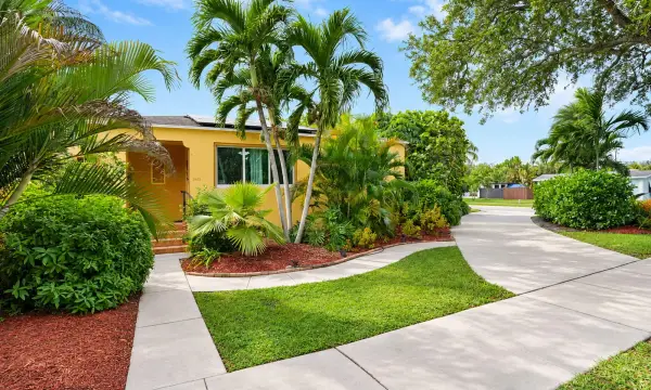 2602 Mckinley Street, Hollywood, FL 33020