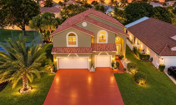 8512 Windy Circle, Boynton Beach, FL 33472