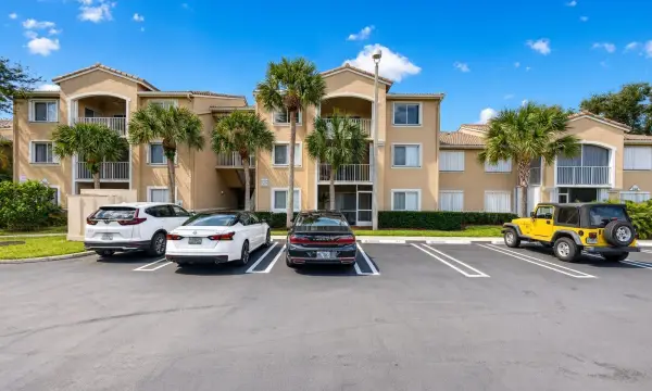 260 Village Boulevard 5305, Tequesta, FL 33469