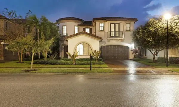 8845 Watercrest Circle W, Parkland, FL 33076