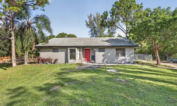 11821 66th Street N, West Palm Beach, FL 33412