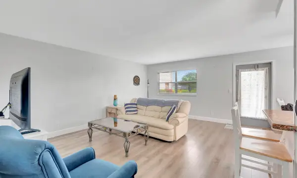 65 Monaco B Way 65, Delray Beach, FL 33446
