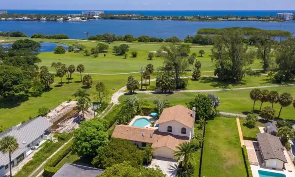 1324 N Lakeside Drive, Lake Worth Beach, FL 33460