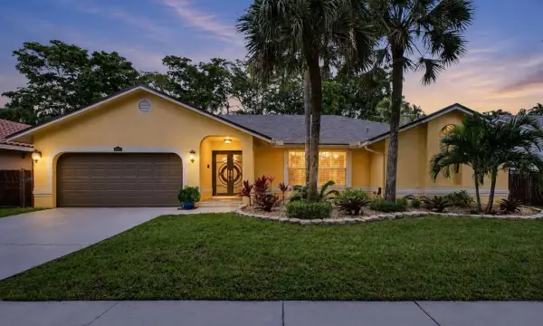 4851 NW 52nd Street, Coconut Creek, FL 33073