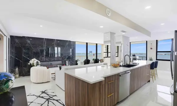 5480 N Ocean Drive Bphc, Singer Island, FL 33404