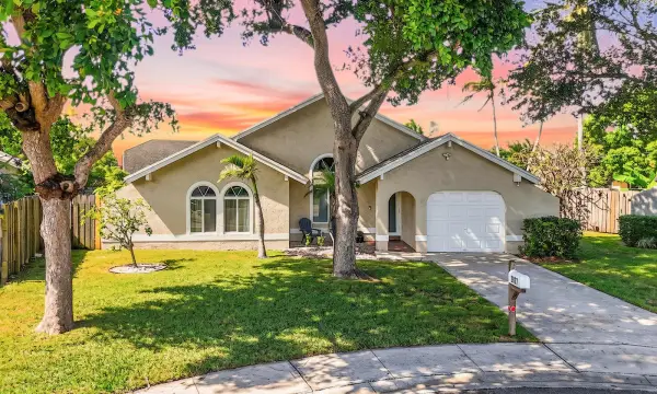 2827 NW 110th Avenue, Sunrise, FL 33322