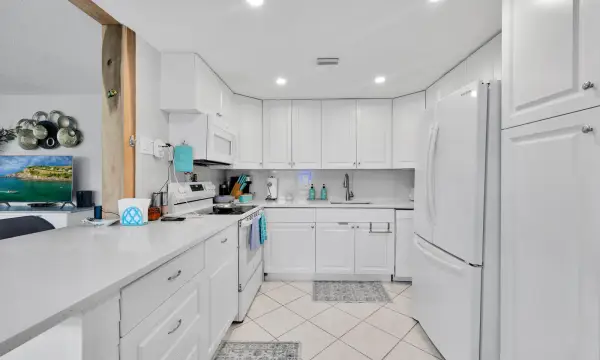 363 Wellington J, West Palm Beach, FL 33417