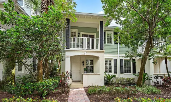 3277 E Community Drive, Jupiter, FL 33458