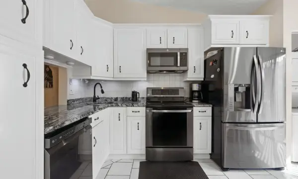 816 Sky Pine Way E, Greenacres, FL 33415