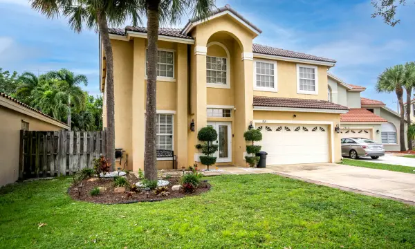 Address Withheld, Lake Worth, FL 33467