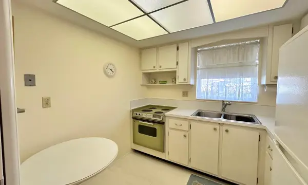 2955 Crosley Drive W F, West Palm Beach, FL 33415