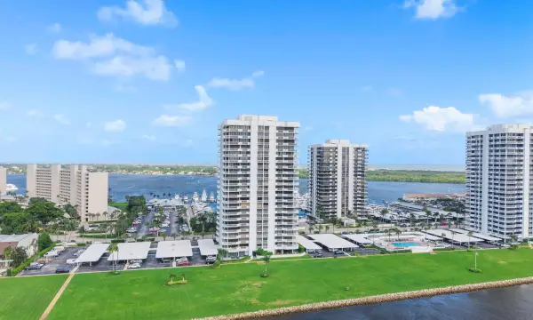 123 Lakeshore Drive 1143, North Palm Beach, FL 33408