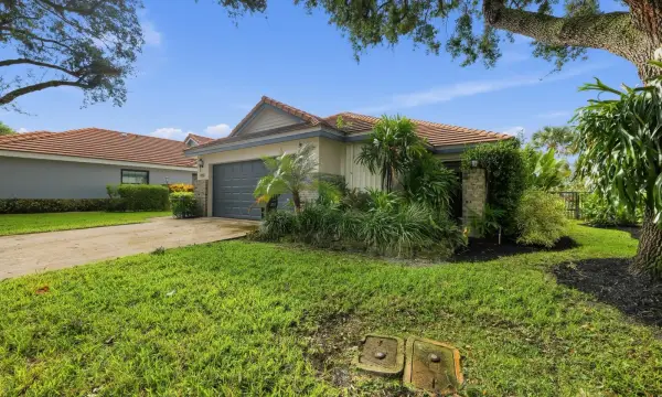 4330 Sherwood Forest Drive, Delray Beach, FL 33445