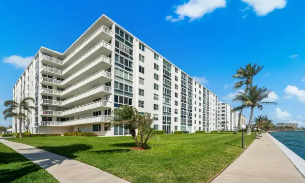 301 Lake Shore Drive 702, Lake Park, FL 33403