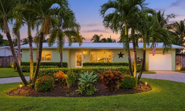 2639 SW 6th Street, Boynton Beach, FL 33435