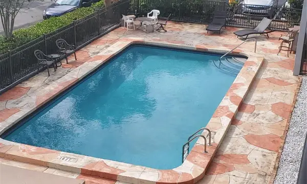 1021 NE 24th Avenue 4, Pompano Beach, FL 33062