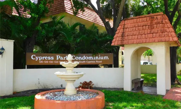 128 S Cypress Road 827, Pompano Beach, FL 33060
