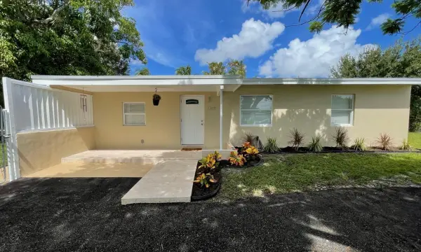 1809 NW 13th Court, Fort Lauderdale, FL 33311