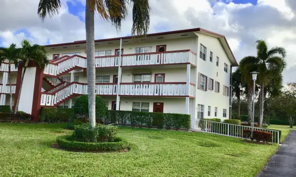84 Brighton B 84, Boca Raton, FL 33434