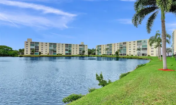 131 SE 3rd Avenue 304, Dania Beach, FL 33004