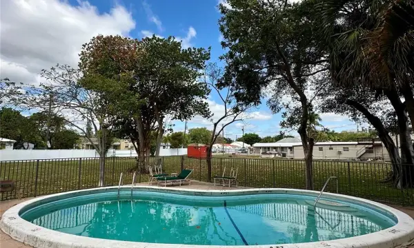 348 S Federal Highway 2, Dania Beach, FL 33004